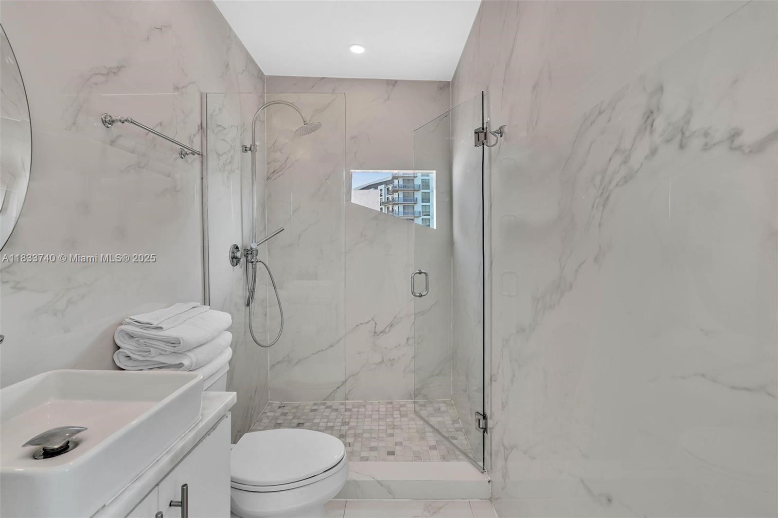 1044 NW N Riv Miami, FL 33136