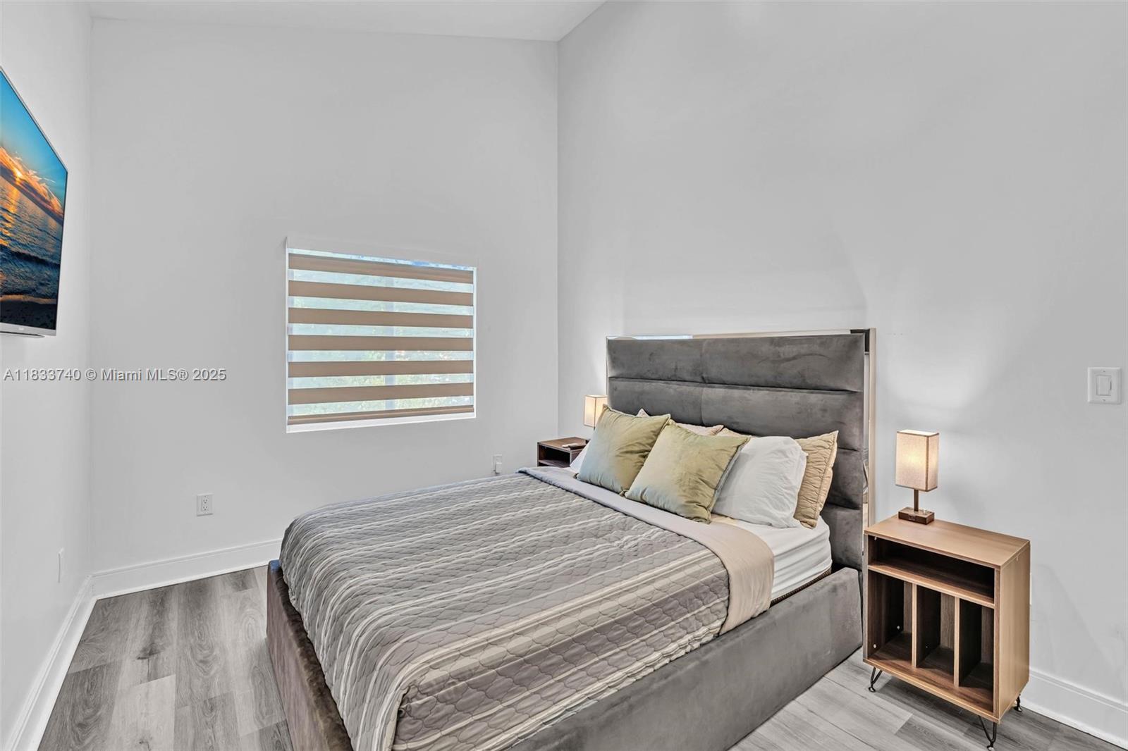 1044 NW N Riv Miami, FL 33136