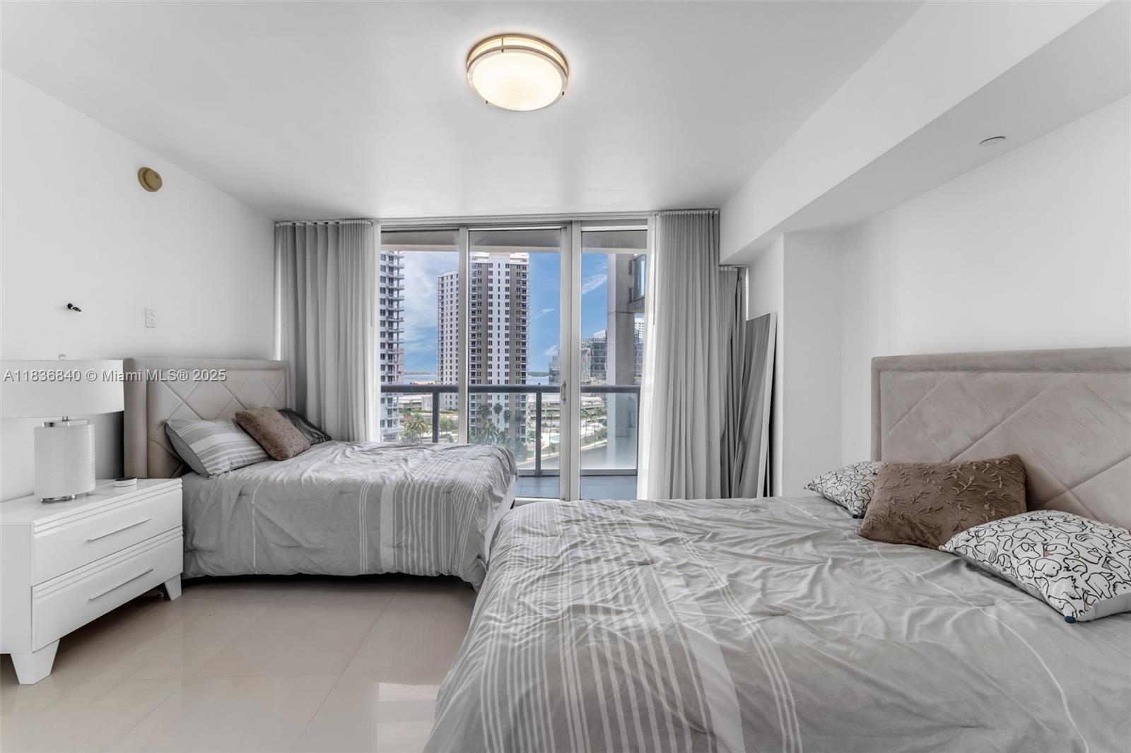 image Icon Brickell No Two13