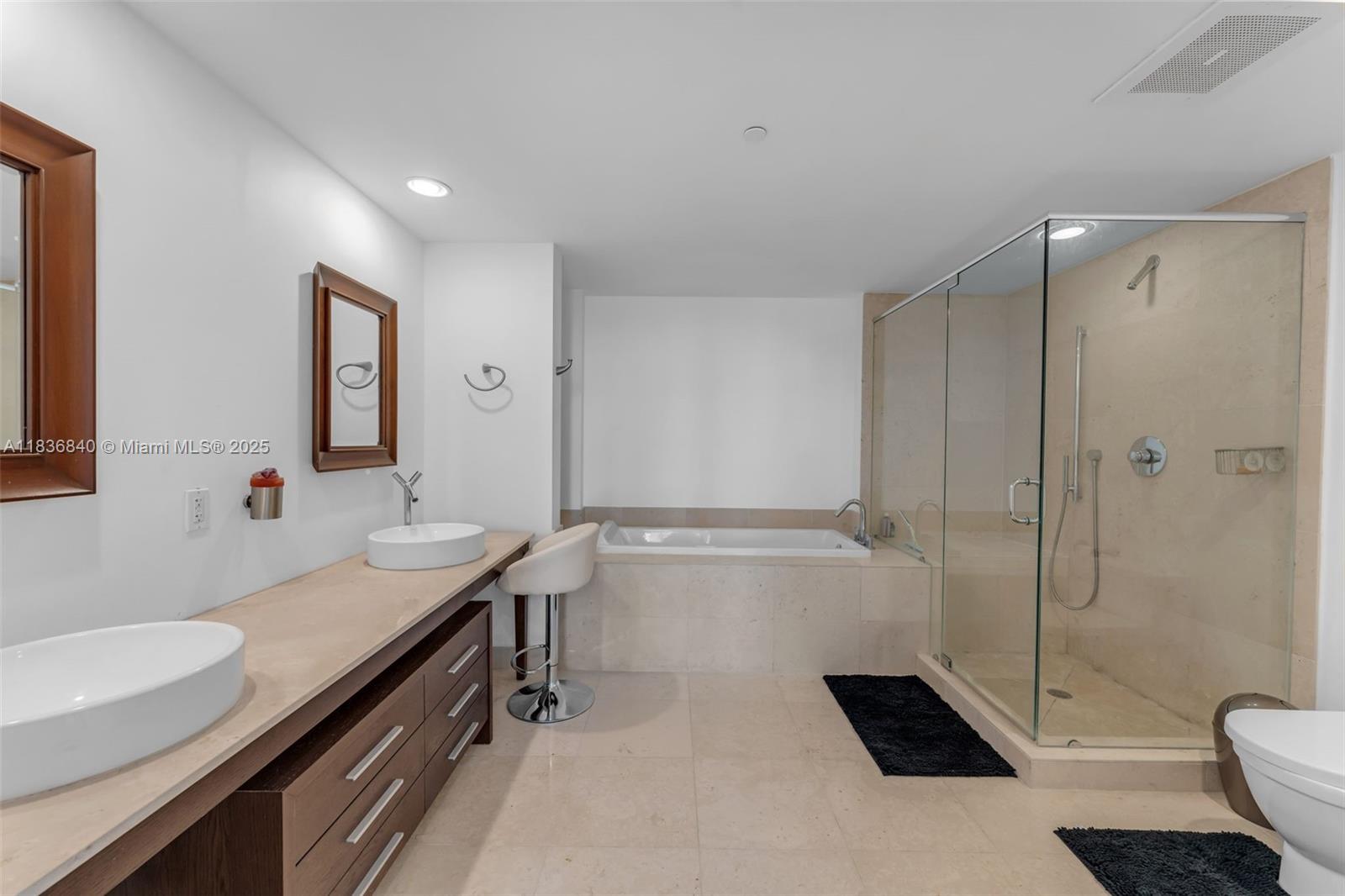 image Icon Brickell No Two14