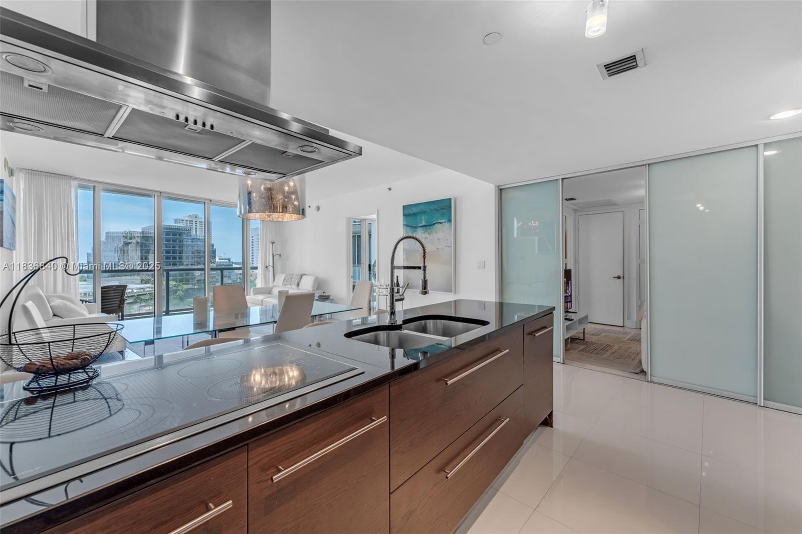 image Icon Brickell No Two4