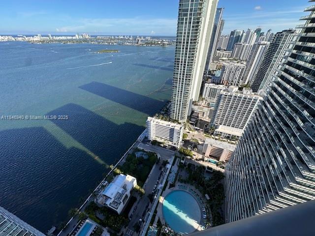 image Paraiso Bay Condo2
