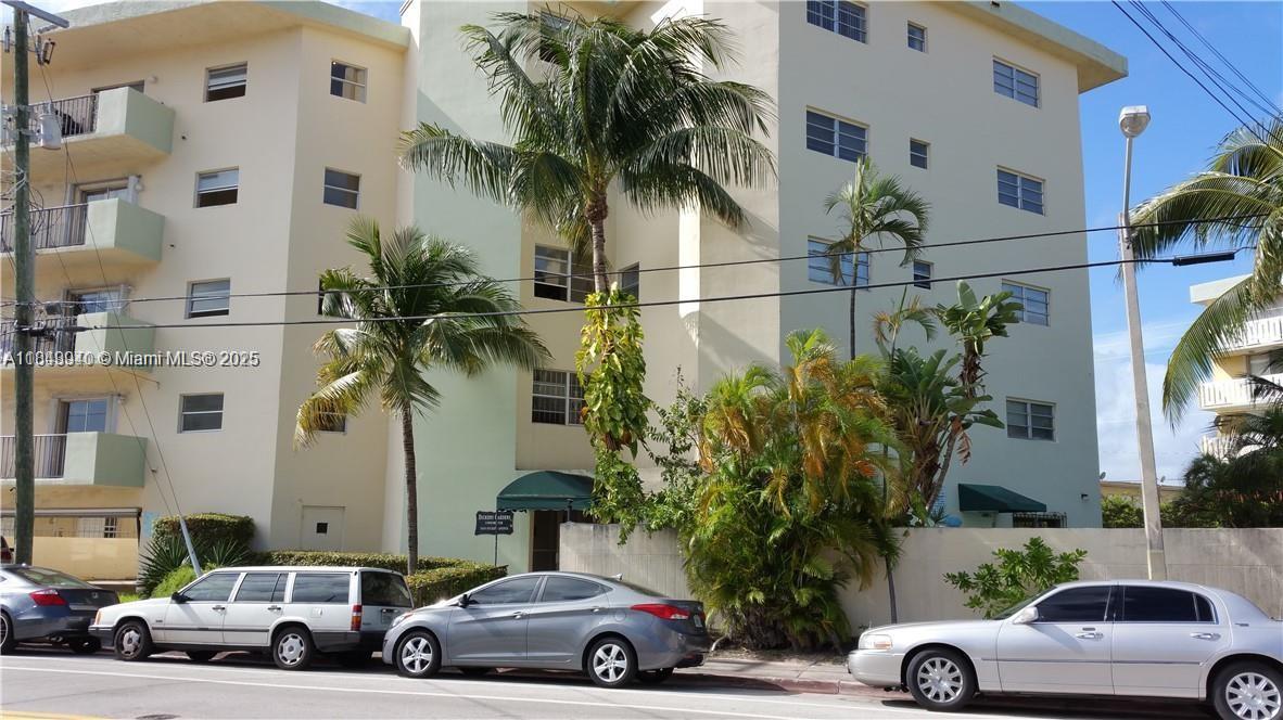 7830 Dickens Ave #203