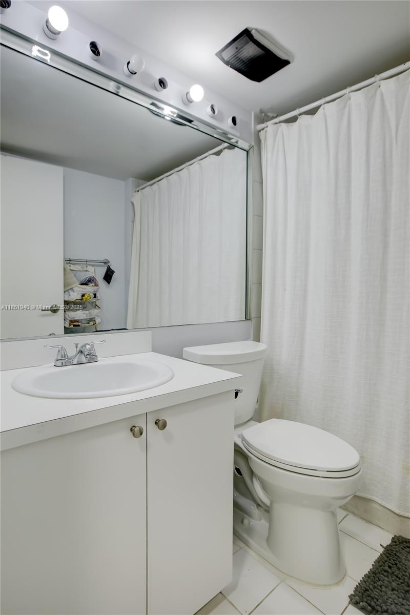 3300 NE 191st St #114 Aventura, FL 33180