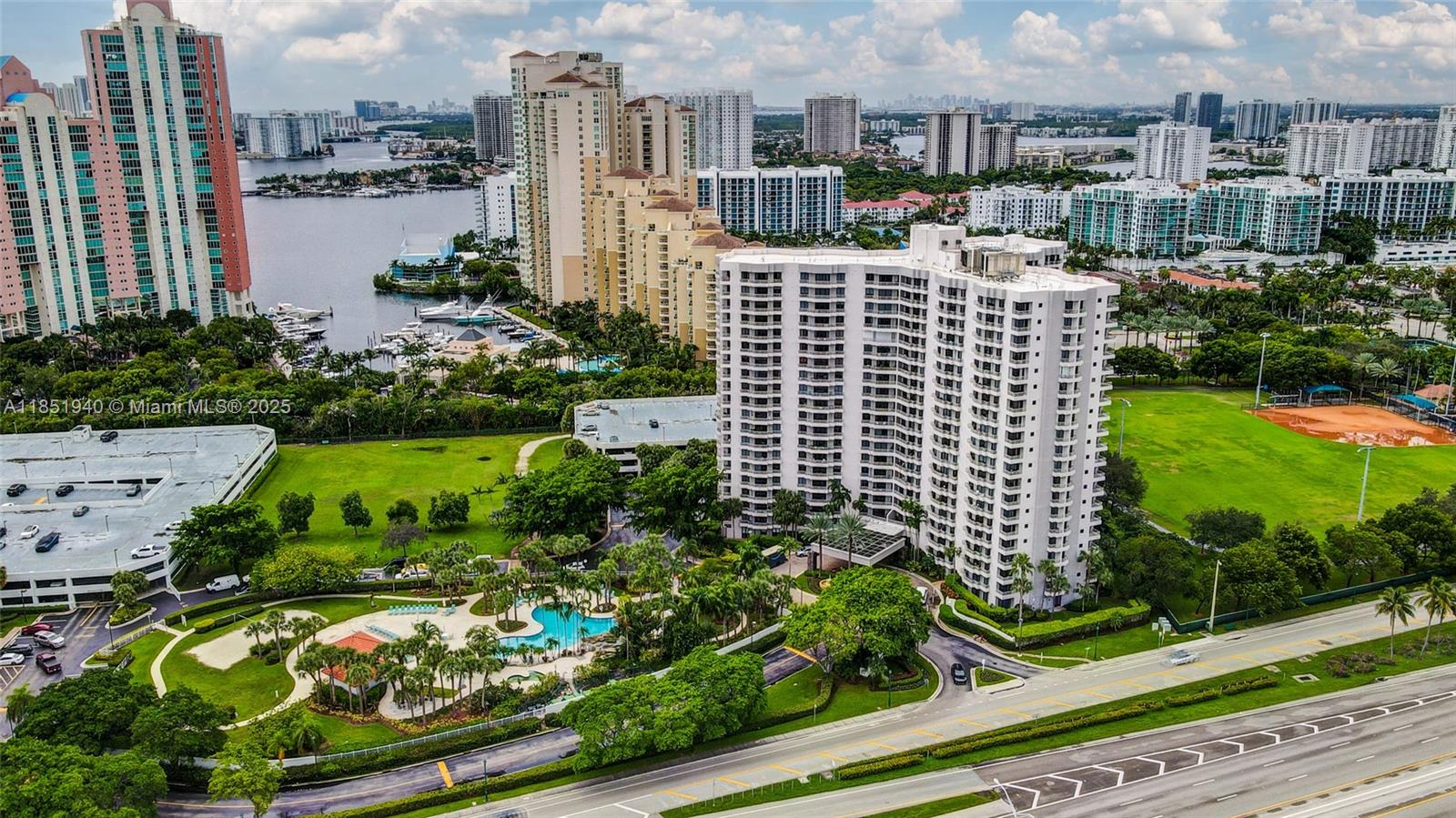 3300 NE 191st St #114 Aventura, FL 33180