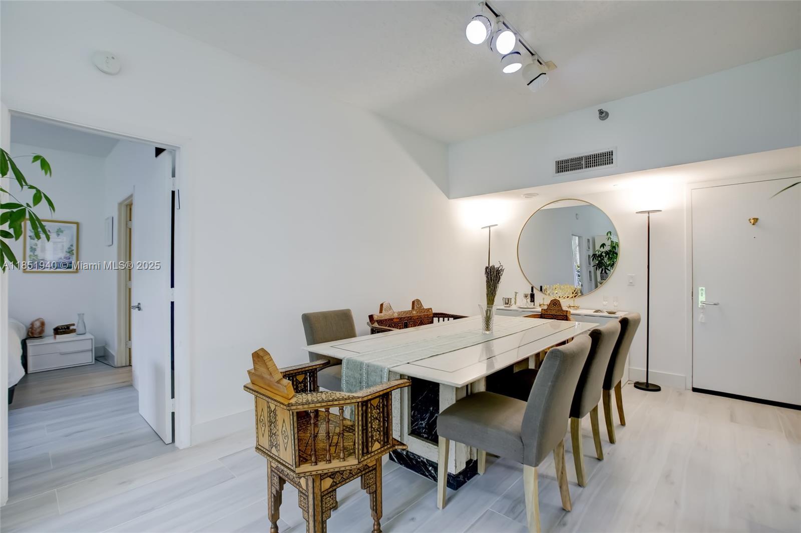 3300 NE 191st St #114 Aventura, FL 33180