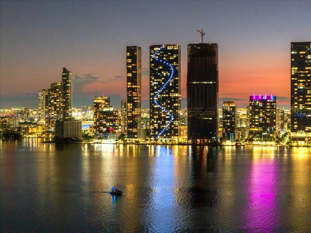 image Aria Reserve Miami0