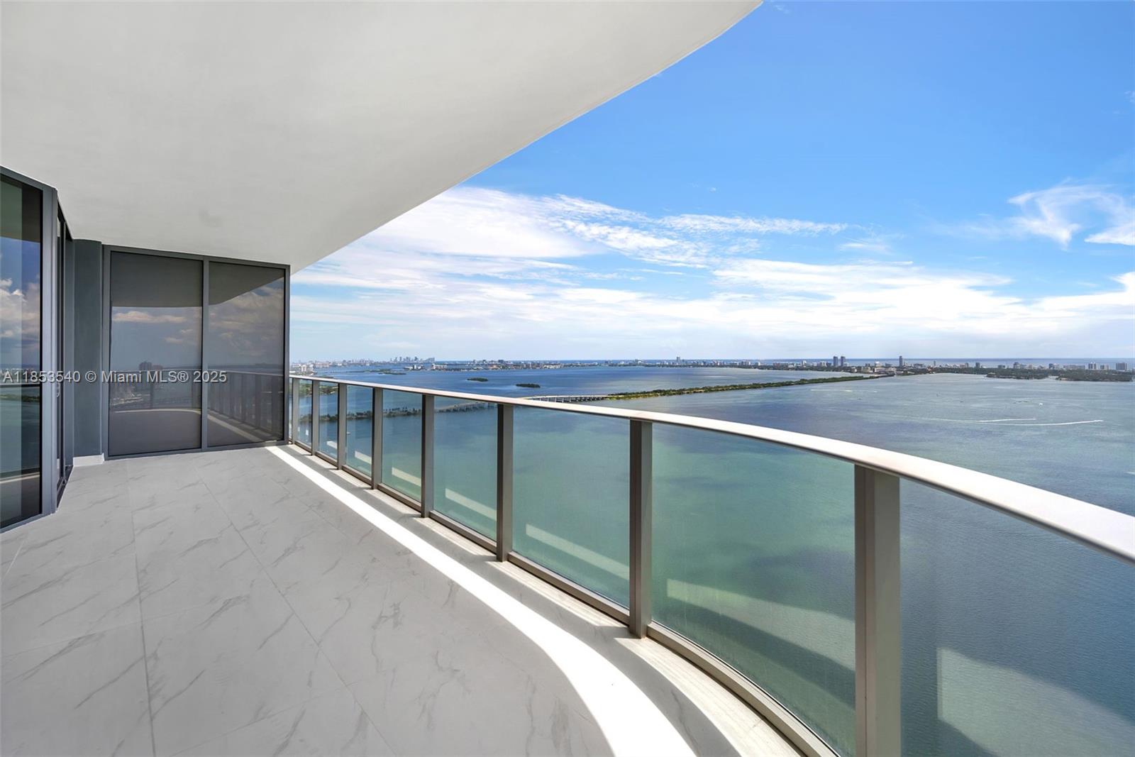 image Aria Reserve Miami7