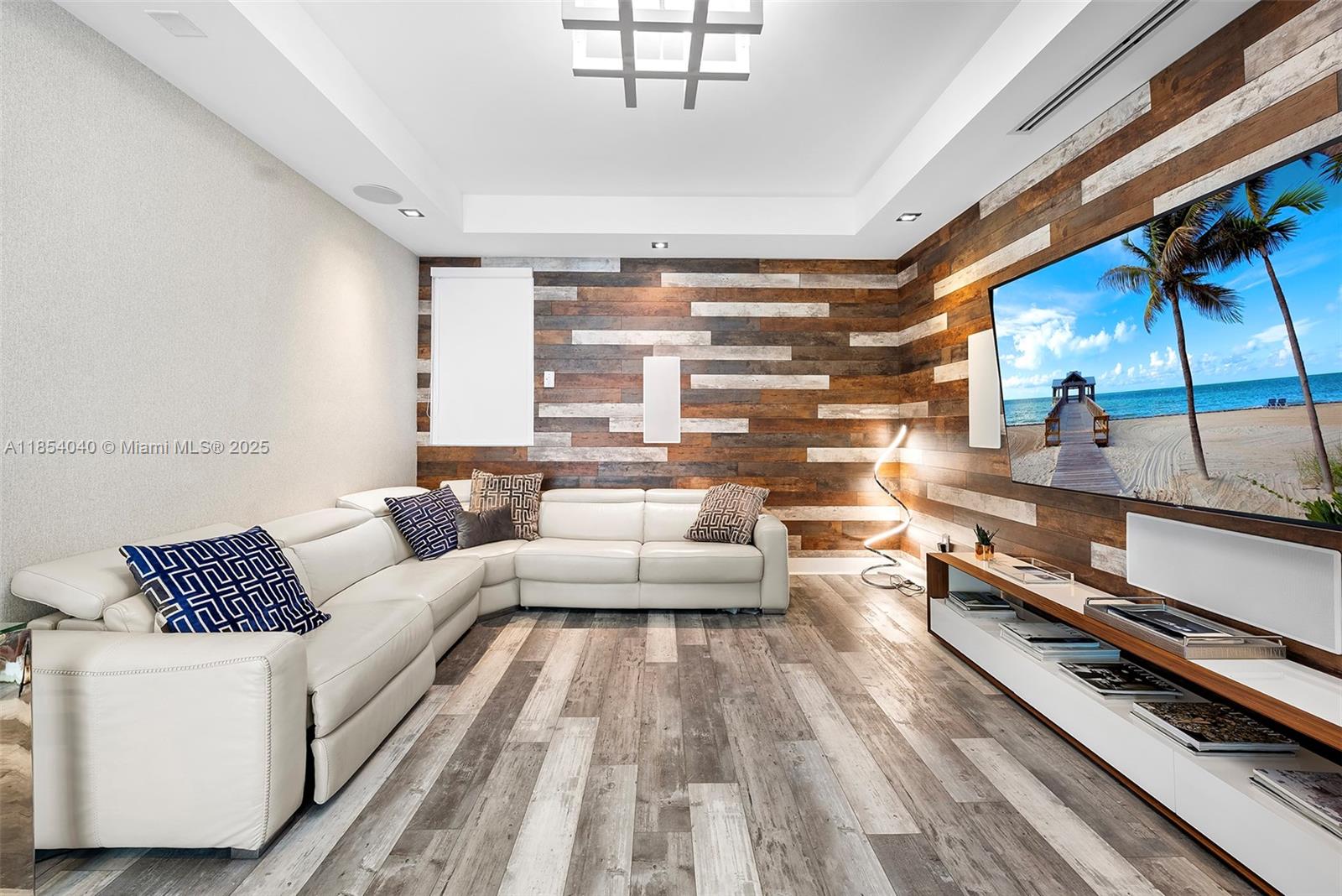 300 Royal Plz Dr Fort Lauderdale, FL 33301