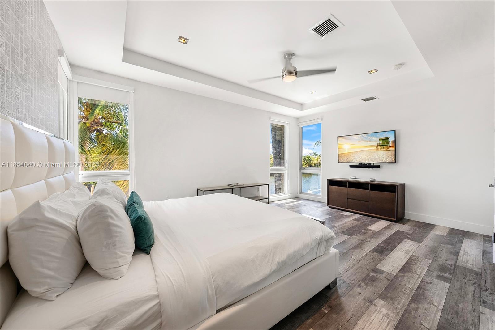 300 Royal Plz Dr Fort Lauderdale, FL 33301