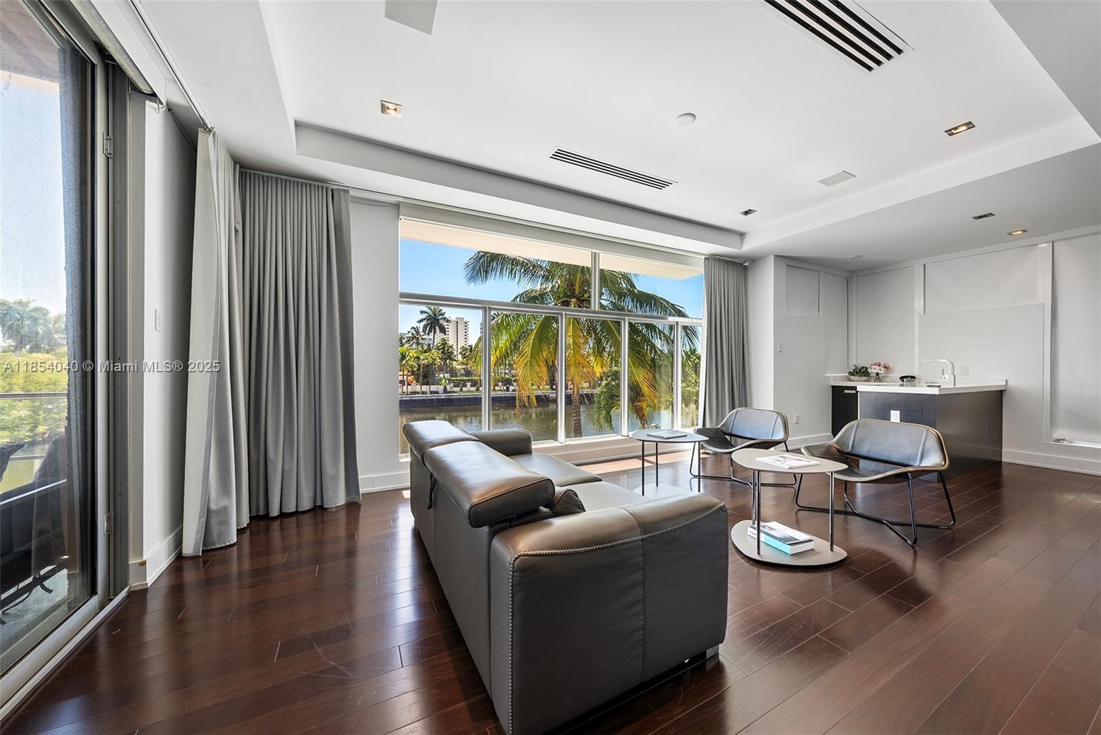 300 Royal Plz Dr Fort Lauderdale, FL 33301