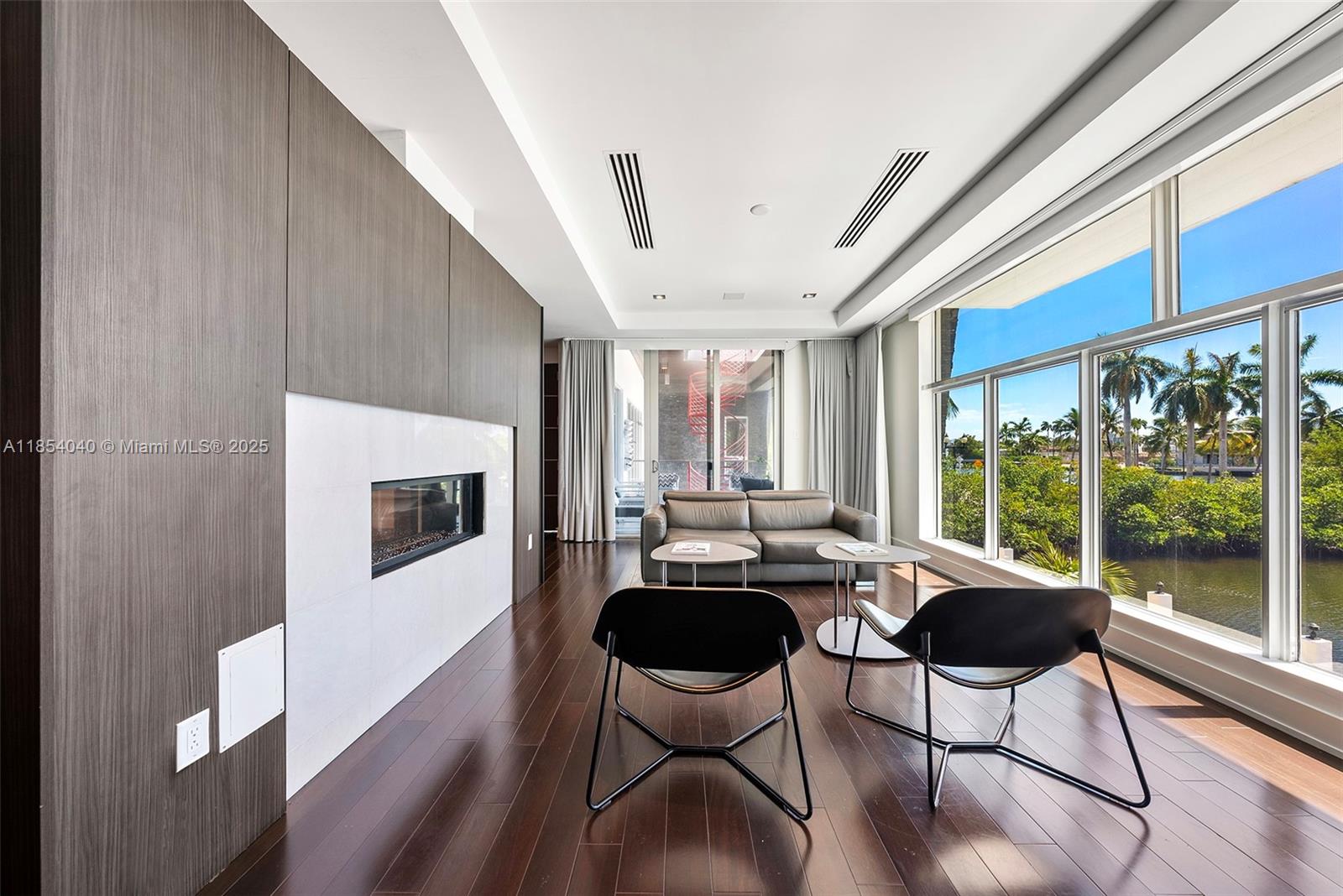 300 Royal Plz Dr Fort Lauderdale, FL 33301