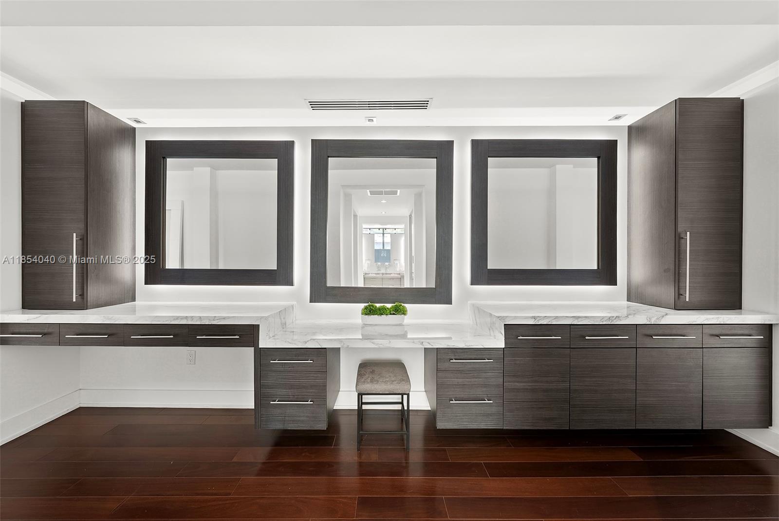 300 Royal Plz Dr Fort Lauderdale, FL 33301