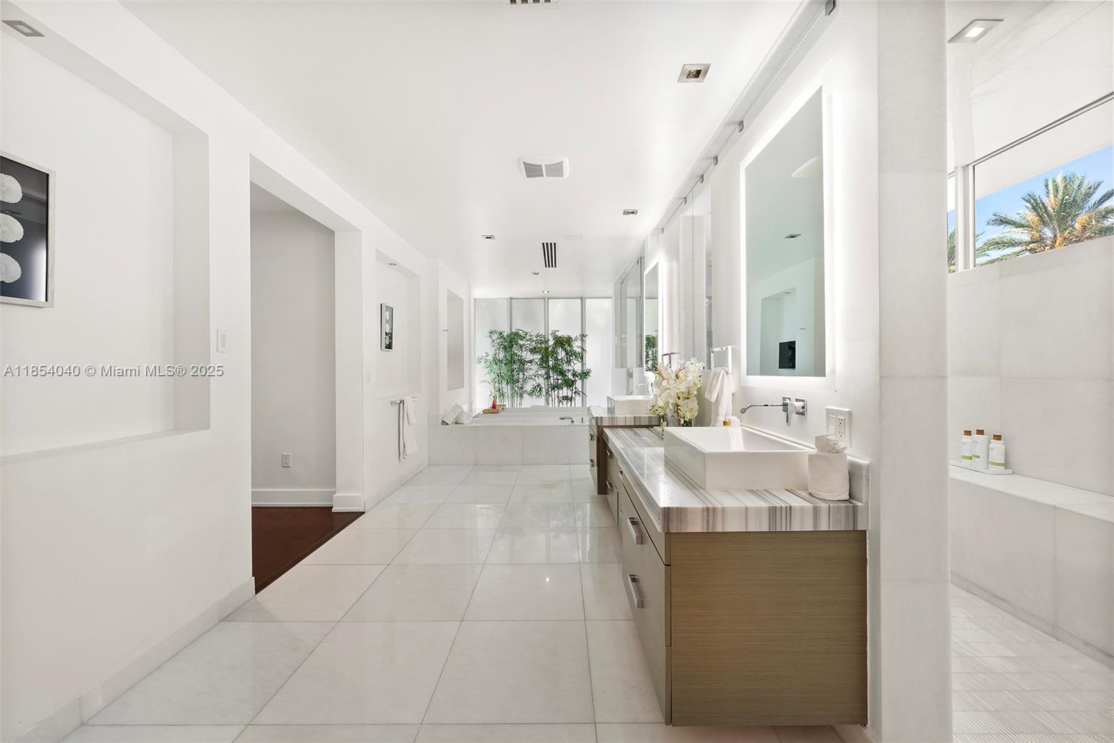 300 Royal Plz Dr Fort Lauderdale, FL 33301