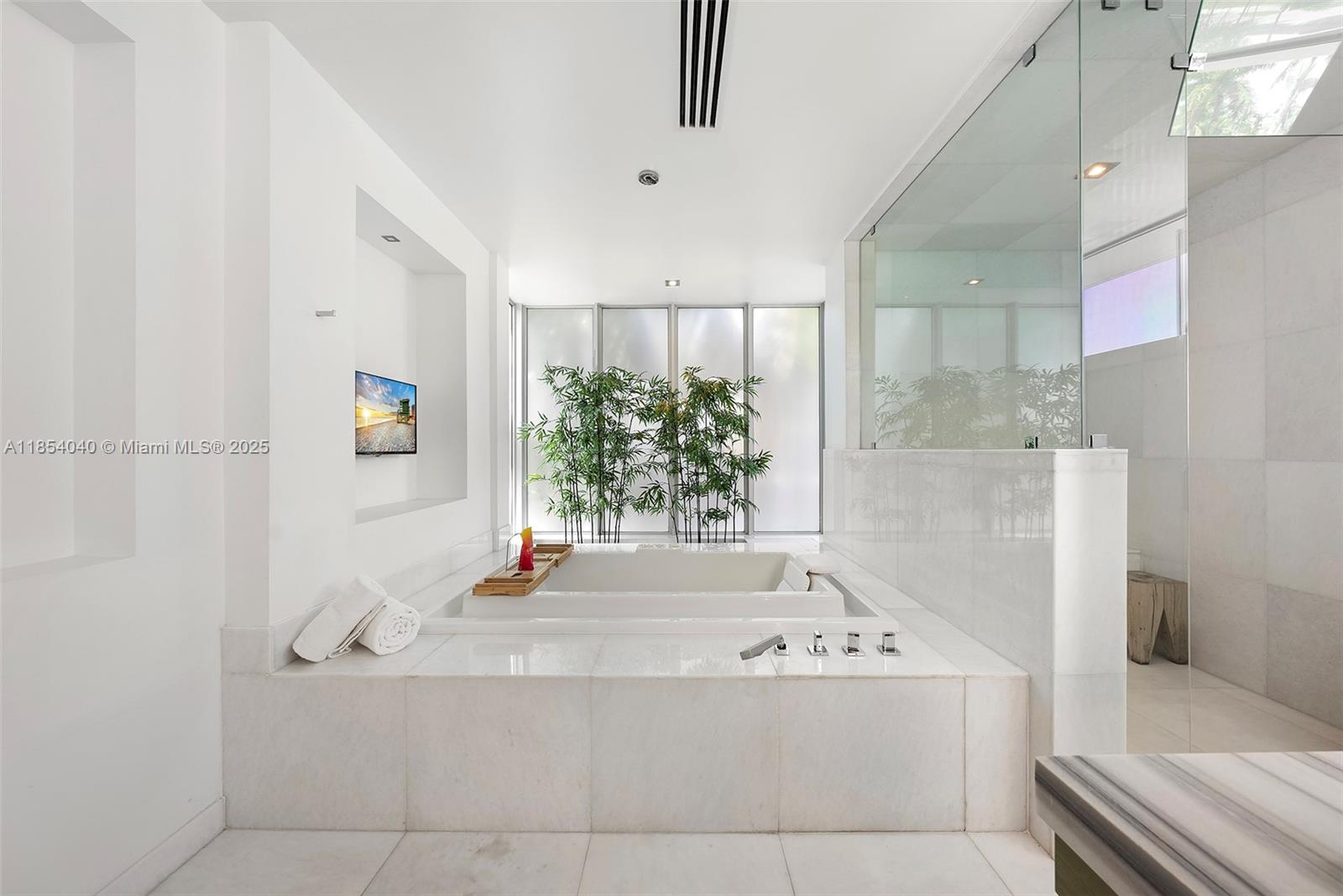 300 Royal Plz Dr Fort Lauderdale, FL 33301