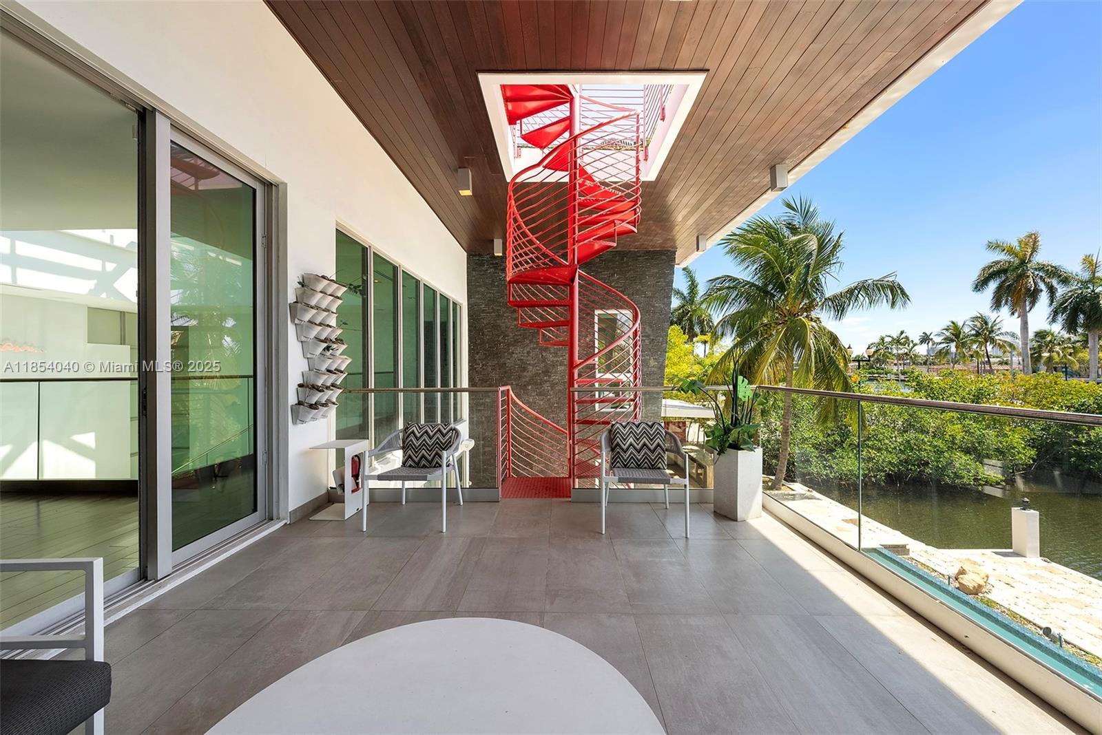 300 Royal Plz Dr Fort Lauderdale, FL 33301