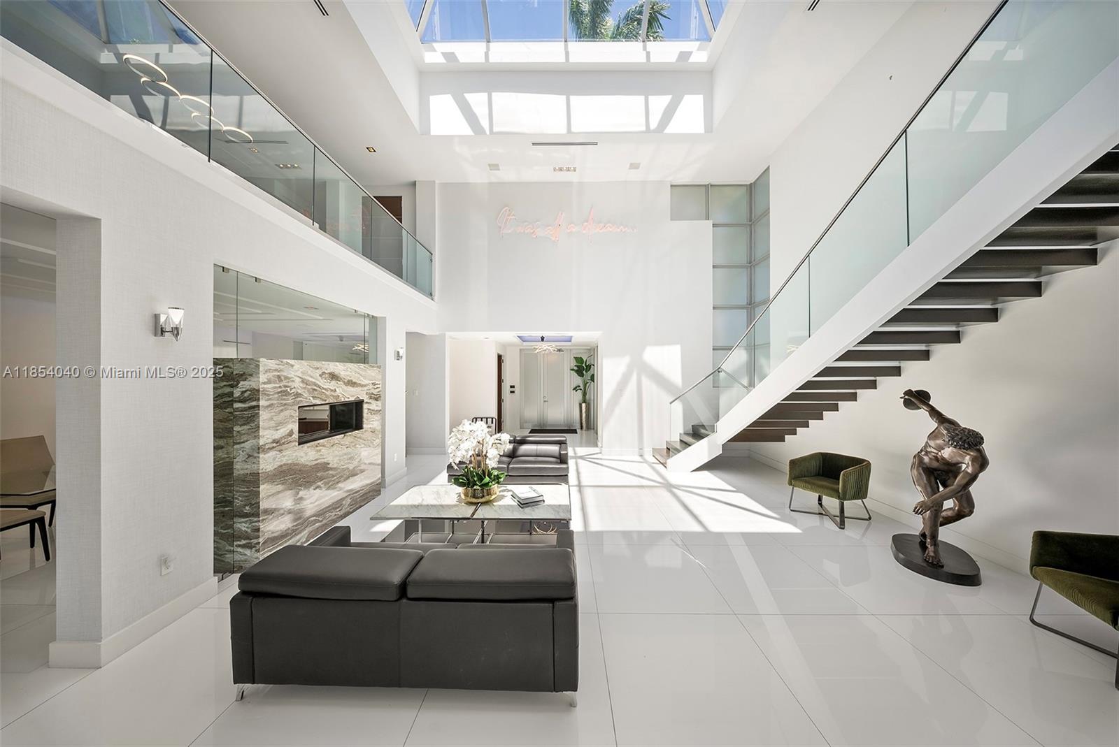 300 Royal Plz Dr Fort Lauderdale, FL 33301