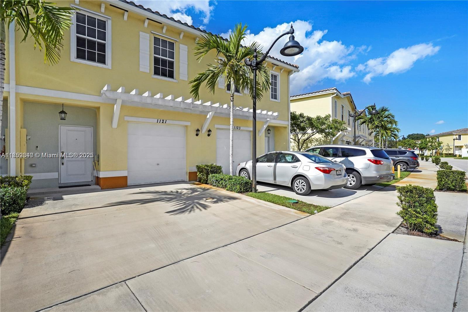 1121 NW 41st