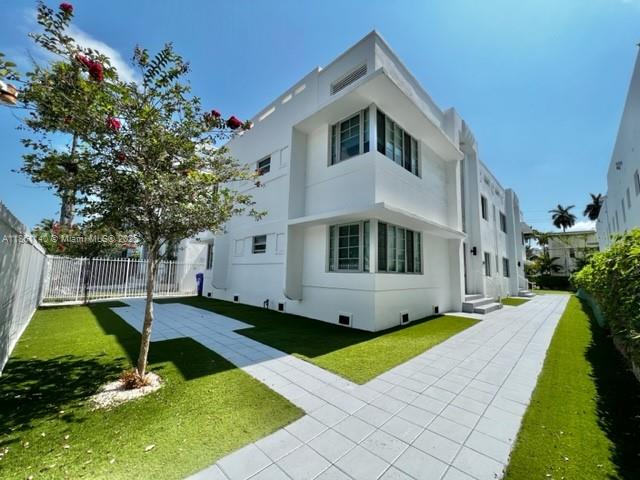 1521 Euclid Ave #2