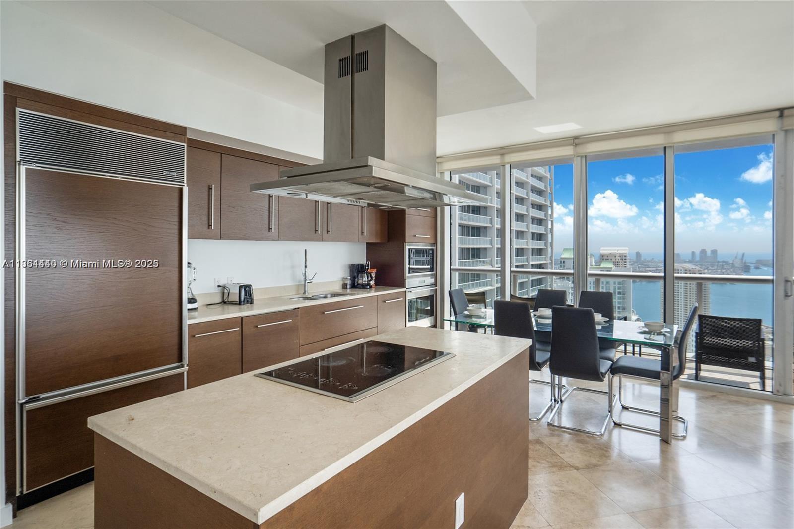 image Icon Brickell W Tower3
