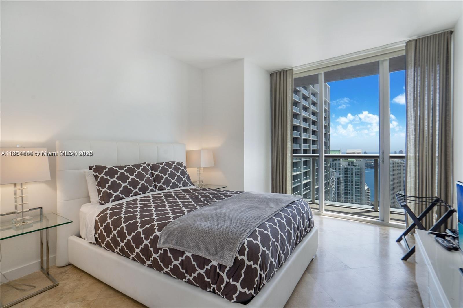 image Icon Brickell W Tower5