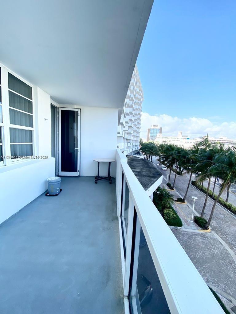 image The Decoplage Condo12