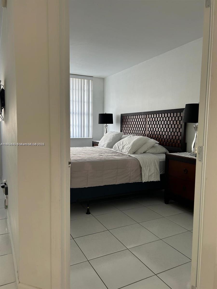 image The Decoplage Condo2