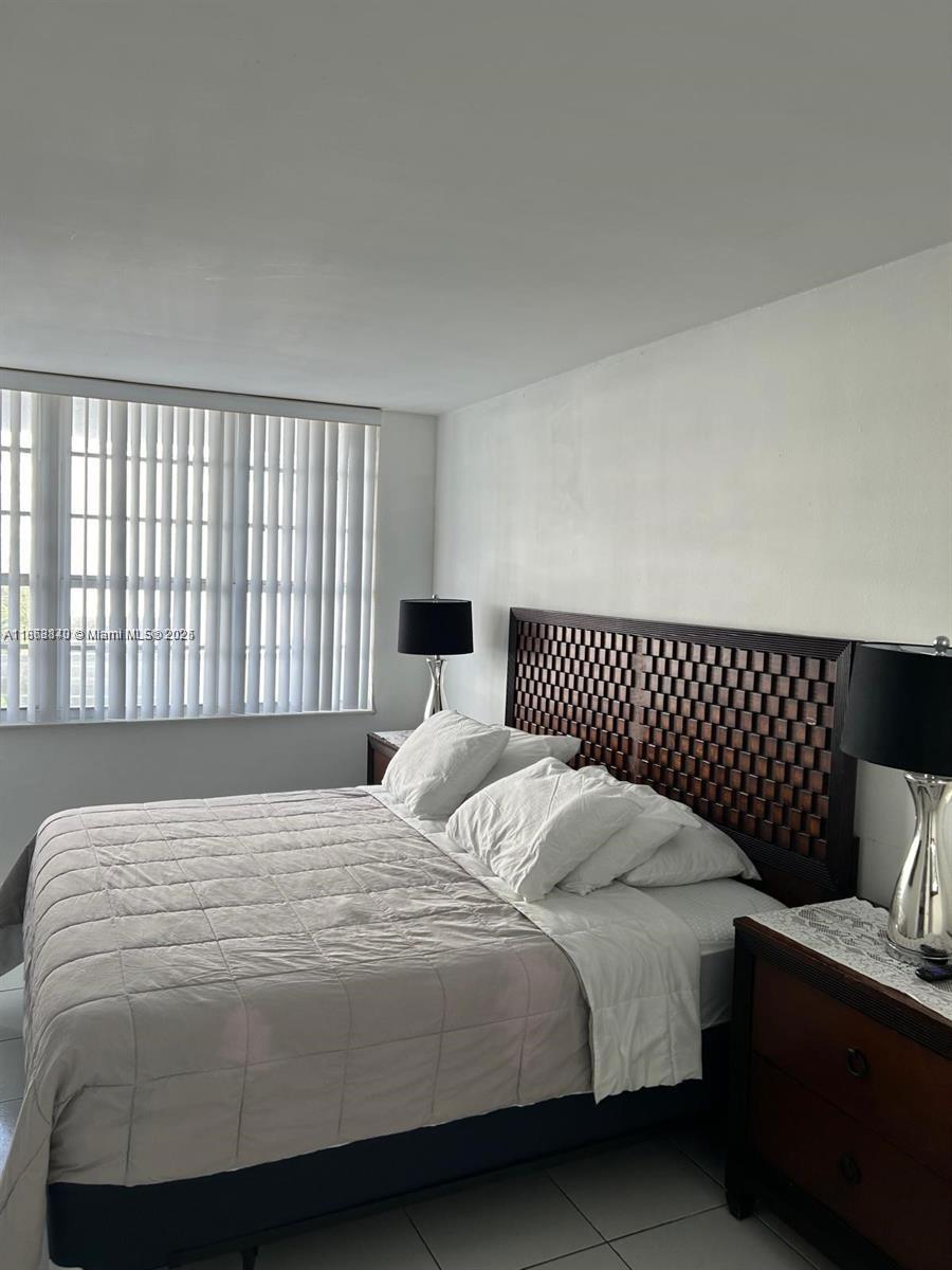 image The Decoplage Condo3