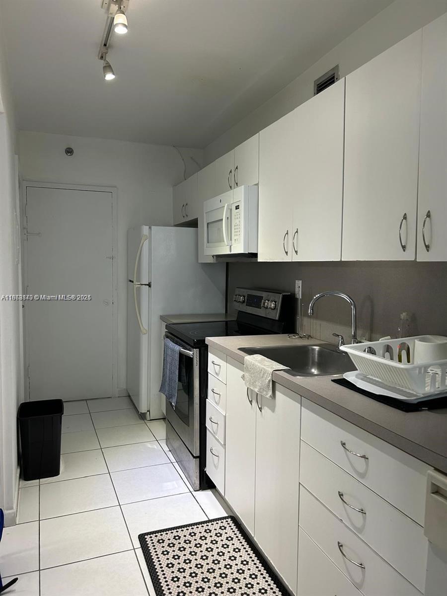 image The Decoplage Condo4