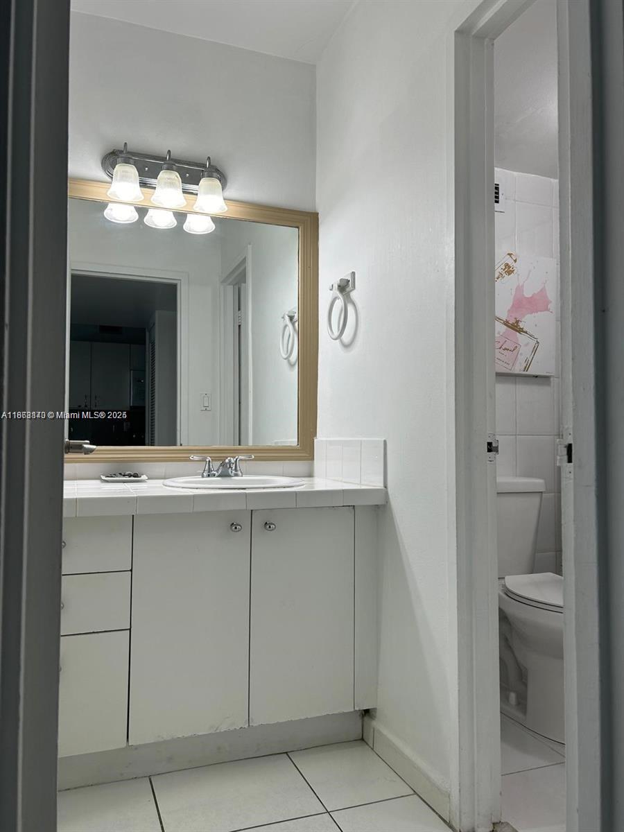 image The Decoplage Condo6