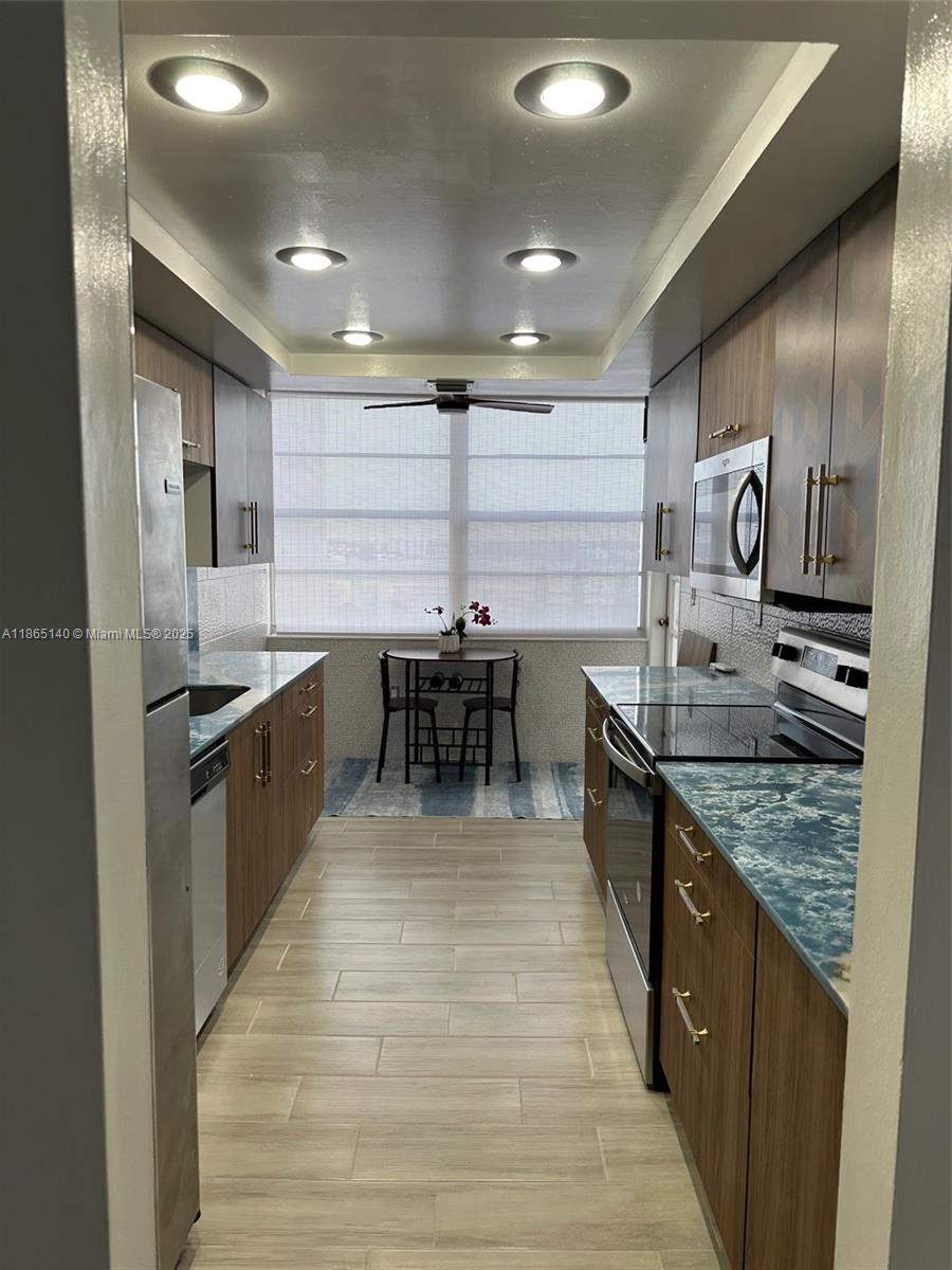 18041 Biscayne Blvd #1401