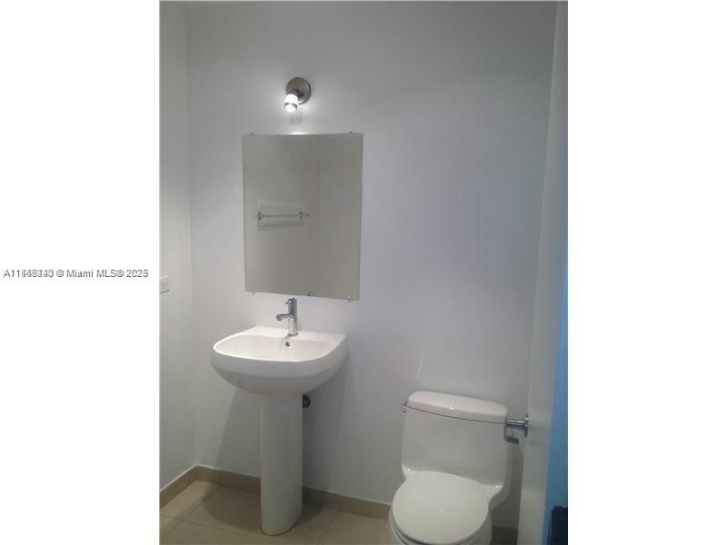image Four Midtown Miami Condo9