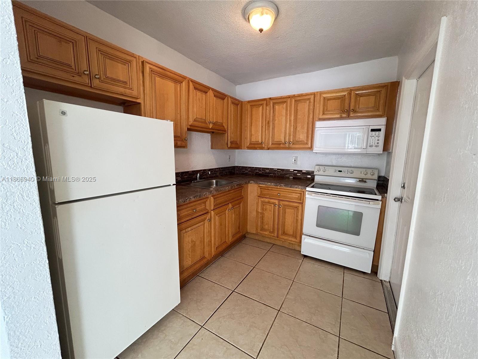 8287 NE Miami Ct #101