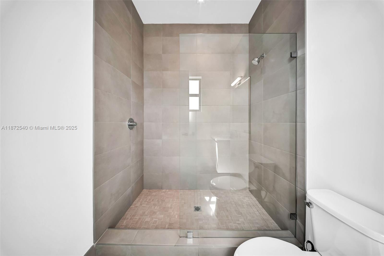 16740 N Botaniko Dr N Weston, FL 33326