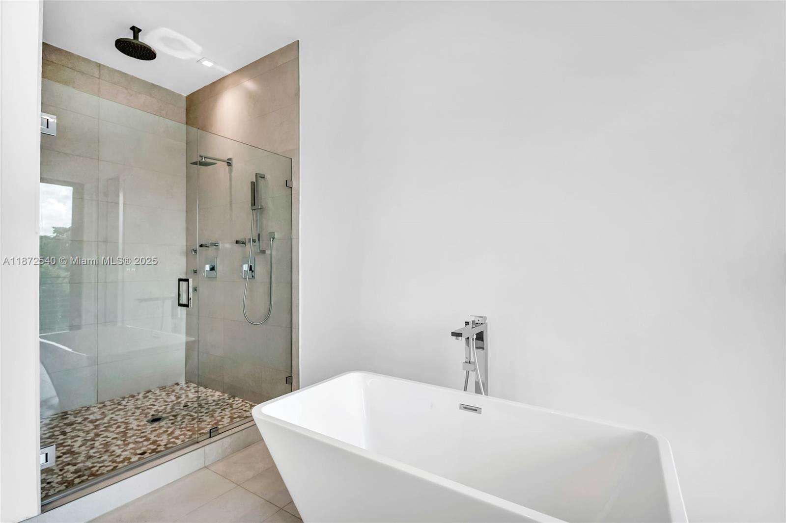 16740 N Botaniko Dr N Weston, FL 33326