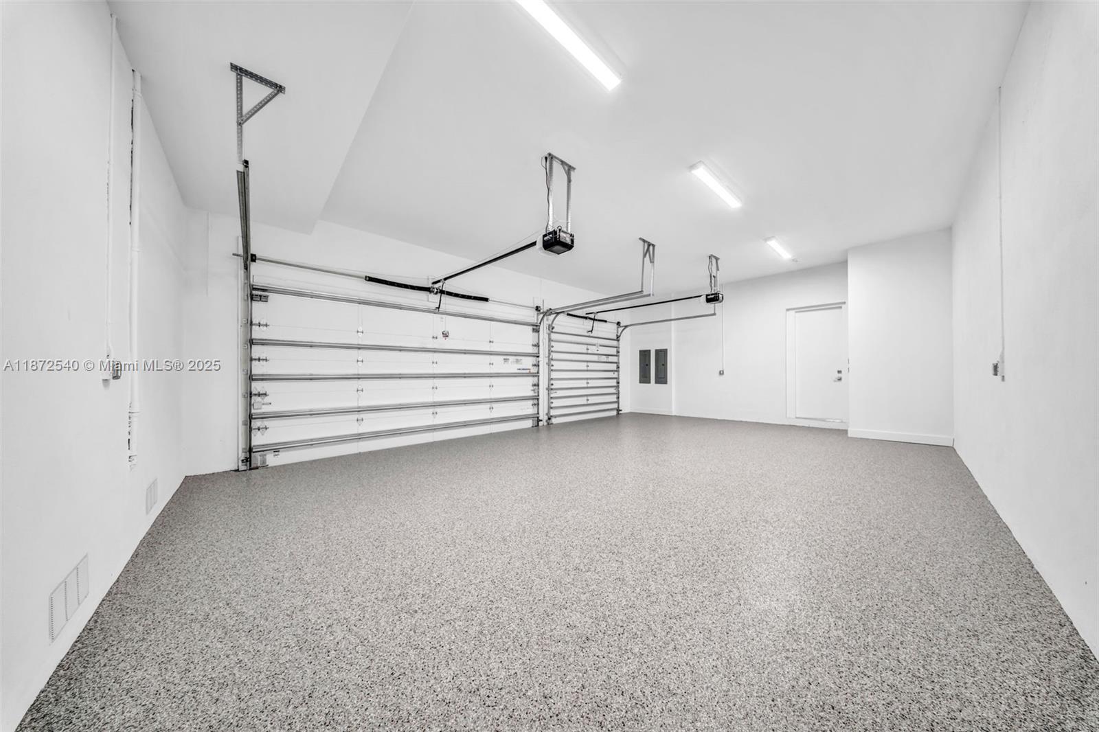 16740 N Botaniko Dr N Weston, FL 33326