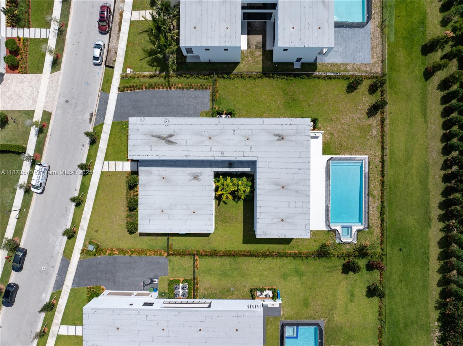 16740 N Botaniko Dr N Weston, FL 33326