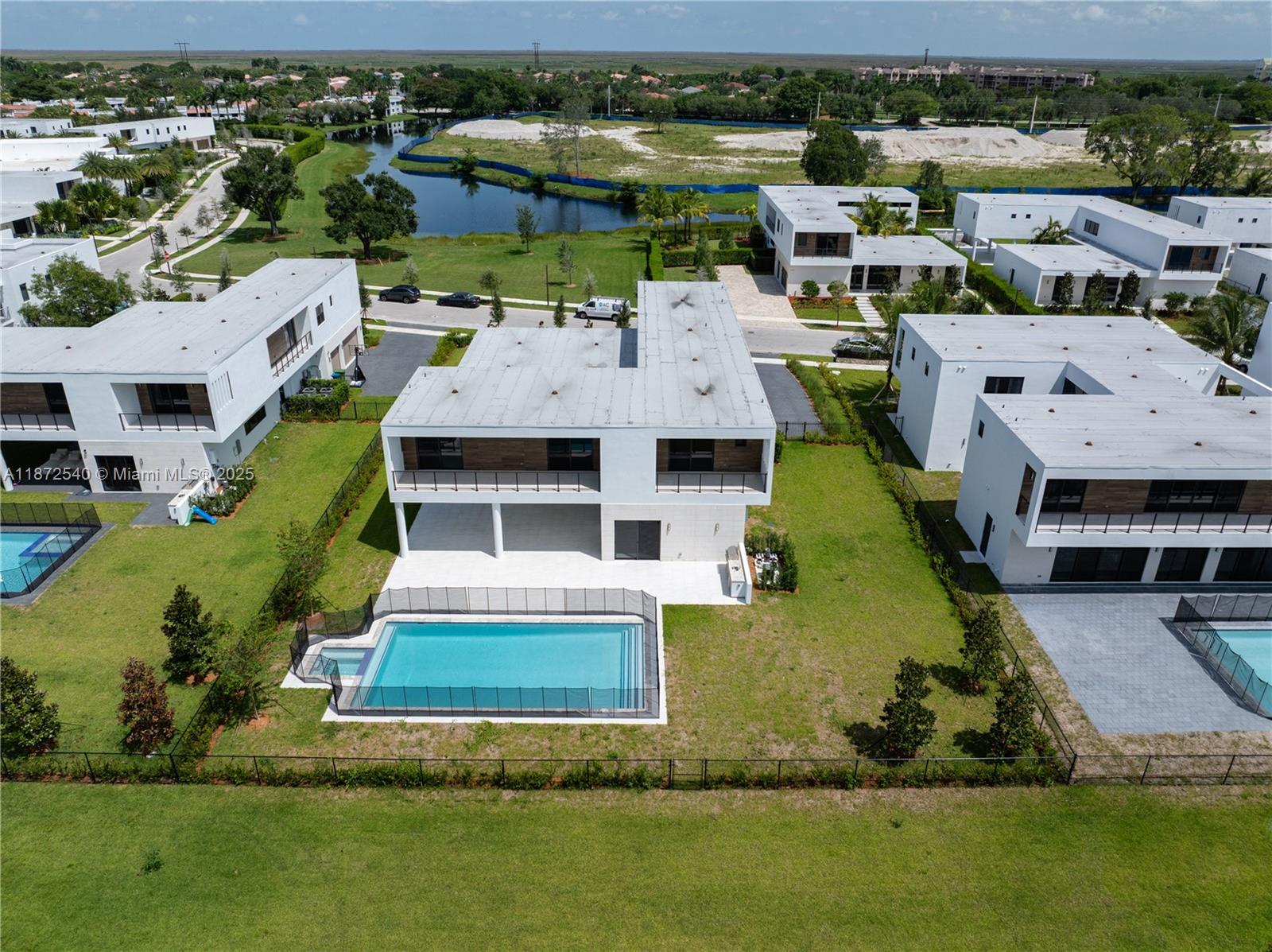 16740 N Botaniko Dr N Weston, FL 33326