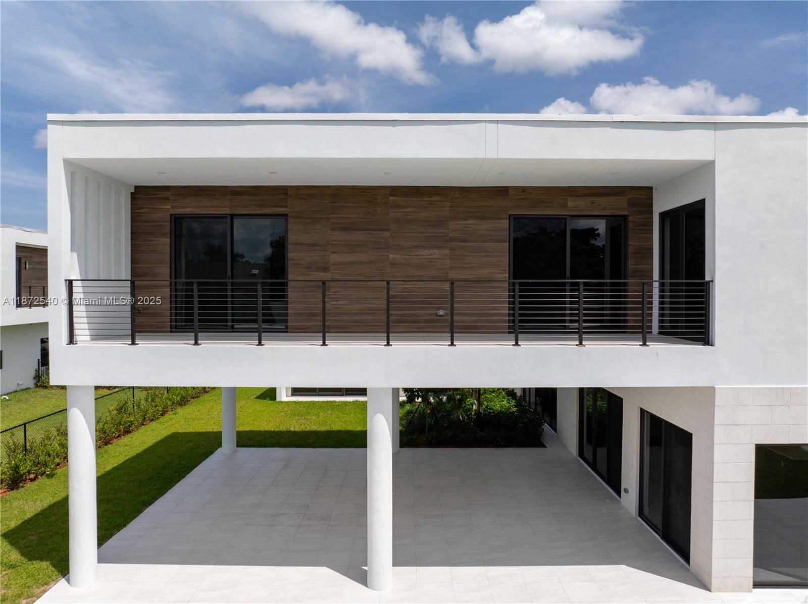 16740 N Botaniko Dr N Weston, FL 33326