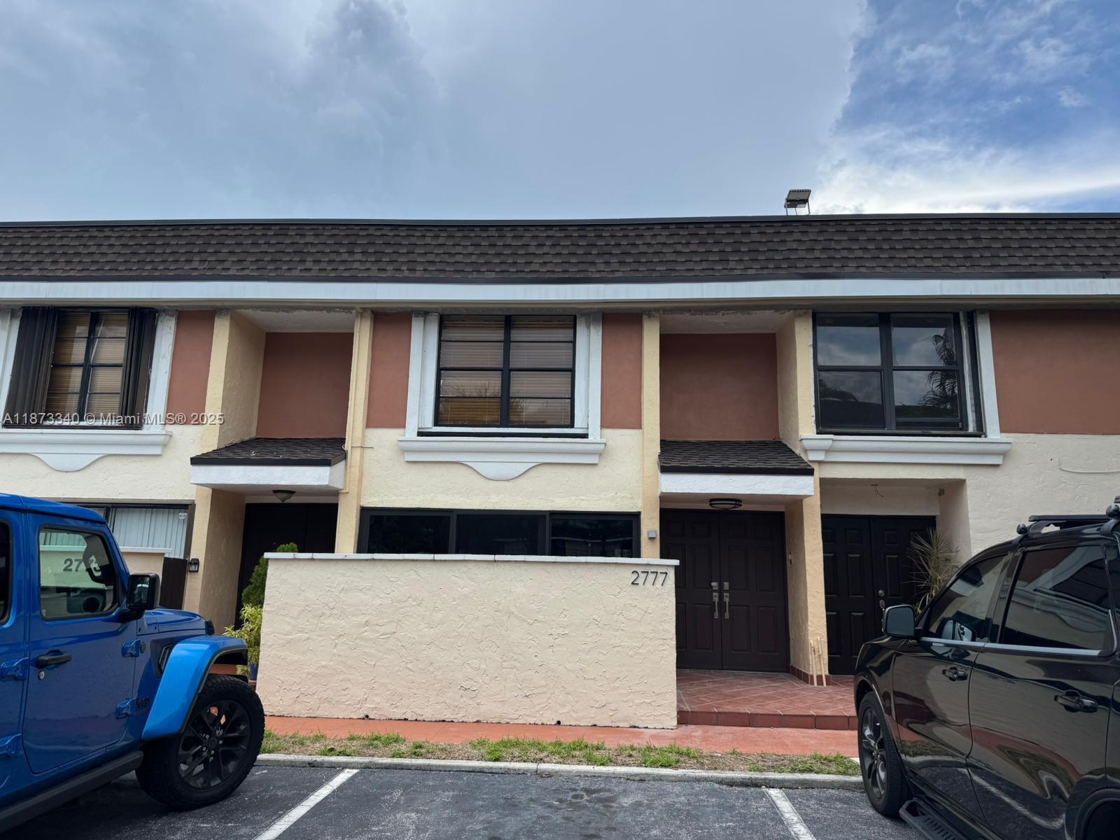 2777 NE 165th Ter #23