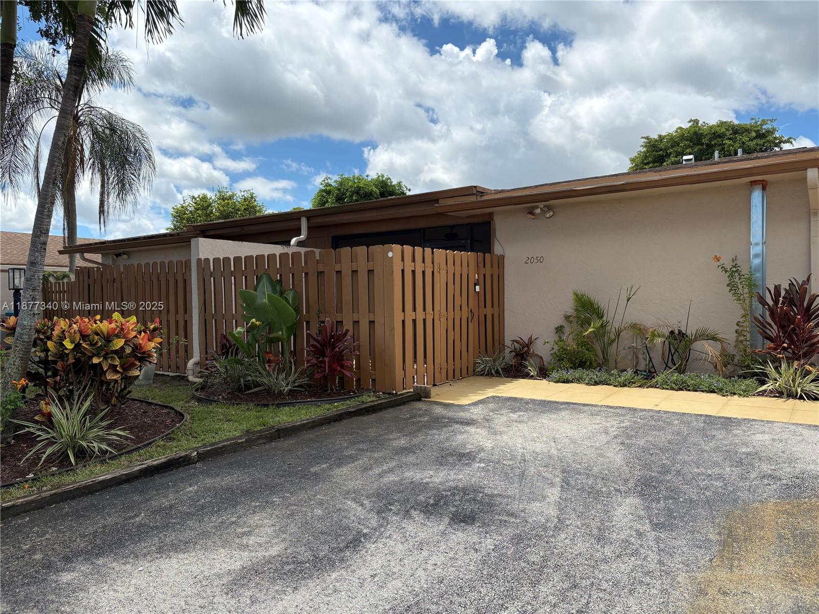 2050 SW 24th Cir
