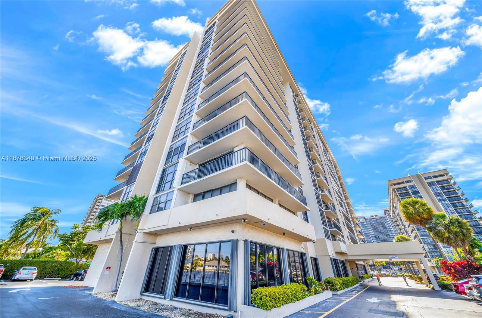 2017 S Ocean Dr #706