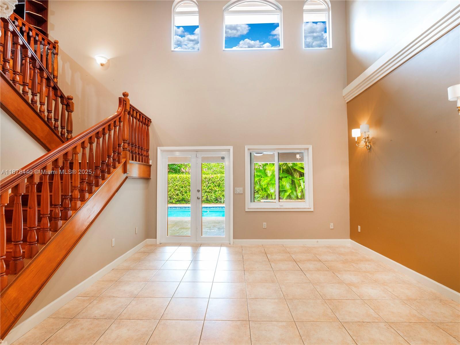 8311 NW 166th Ter Miami Lakes, FL 33016