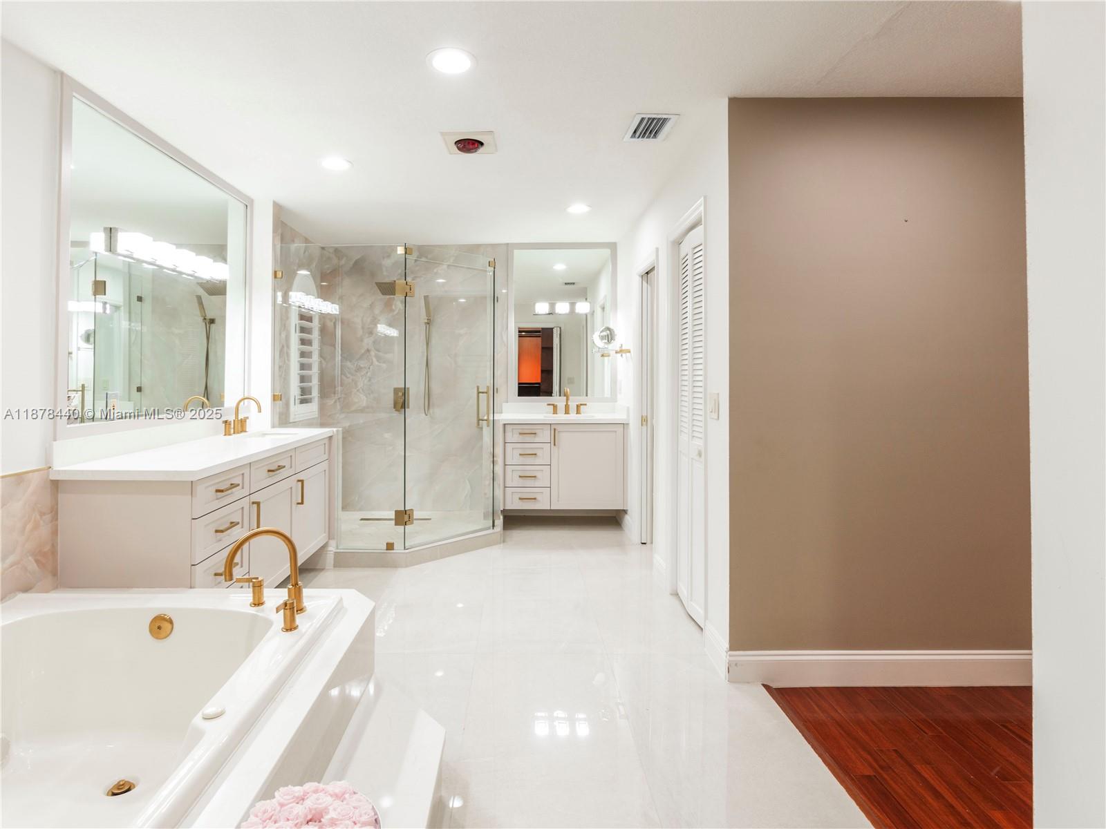 8311 NW 166th Ter Miami Lakes, FL 33016