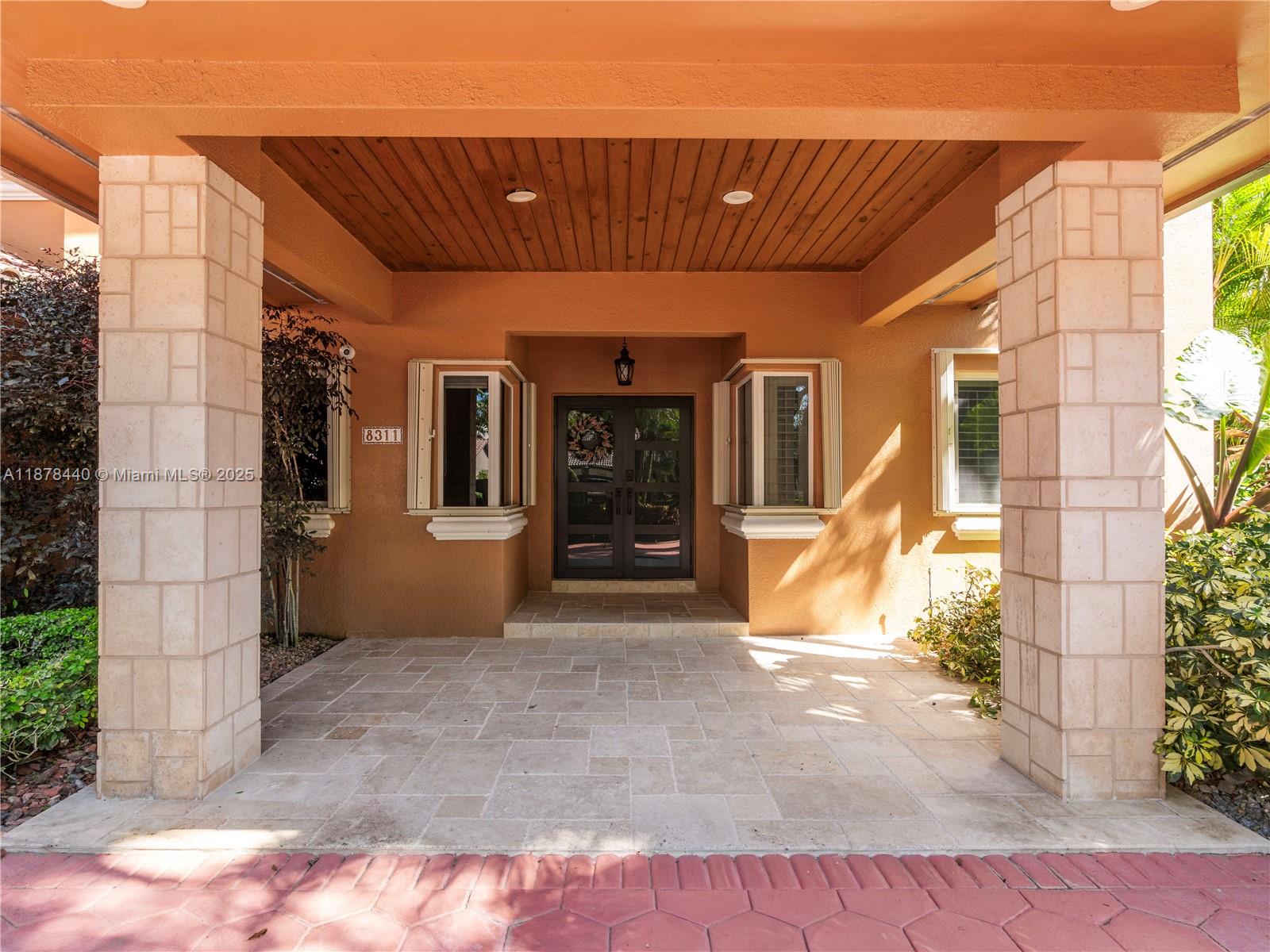 8311 NW 166th Ter Miami Lakes, FL 33016