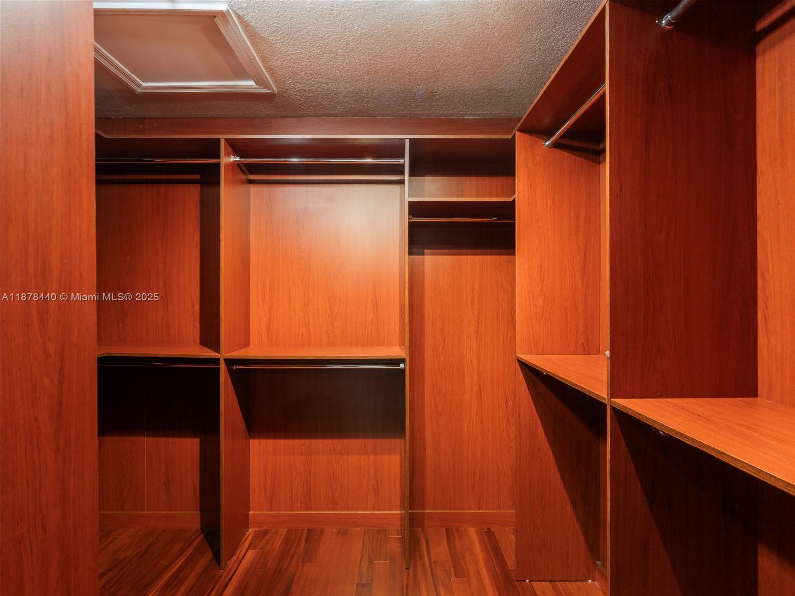 8311 NW 166th Ter Miami Lakes, FL 33016