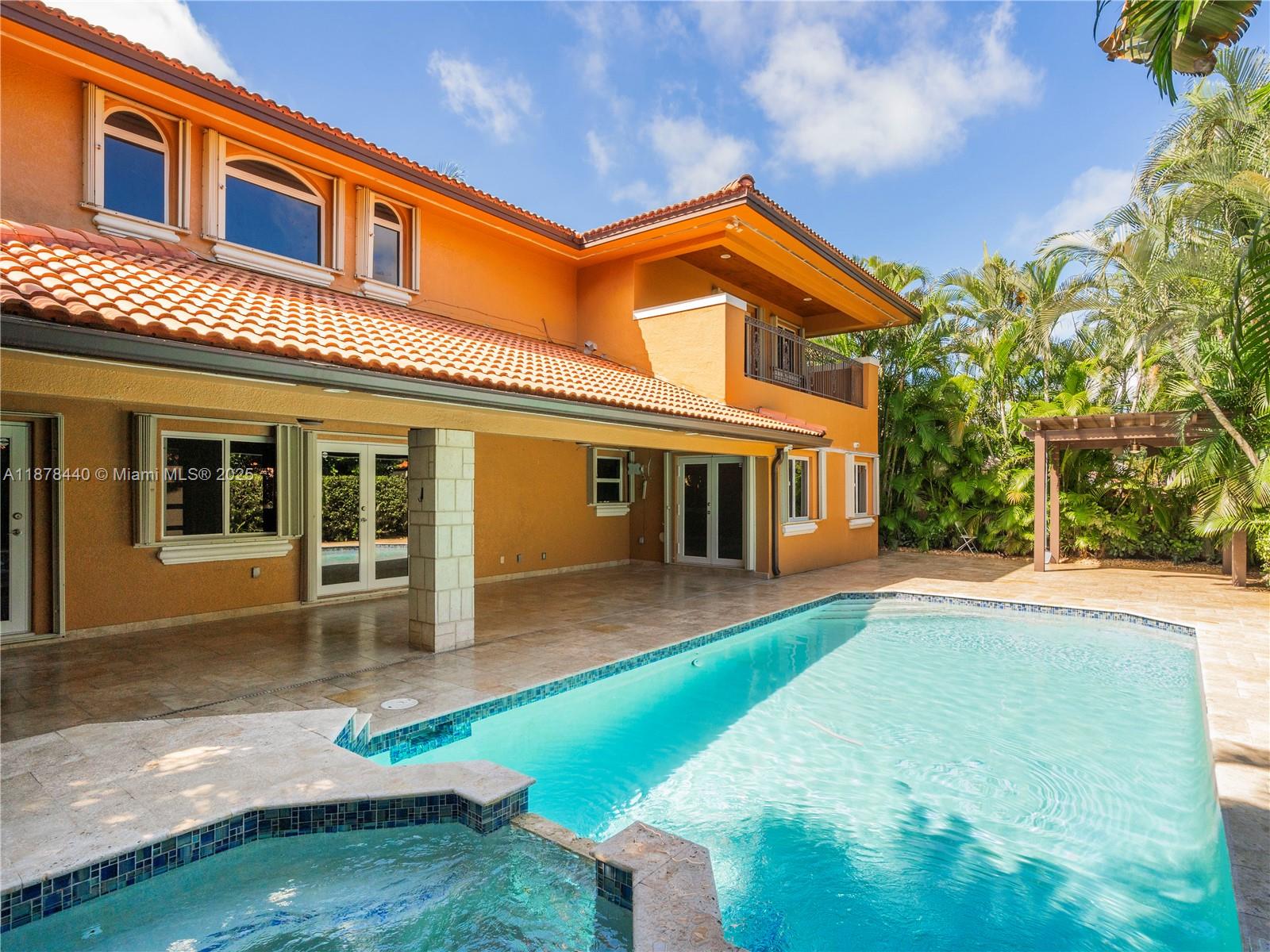 8311 NW 166th Ter Miami Lakes, FL 33016