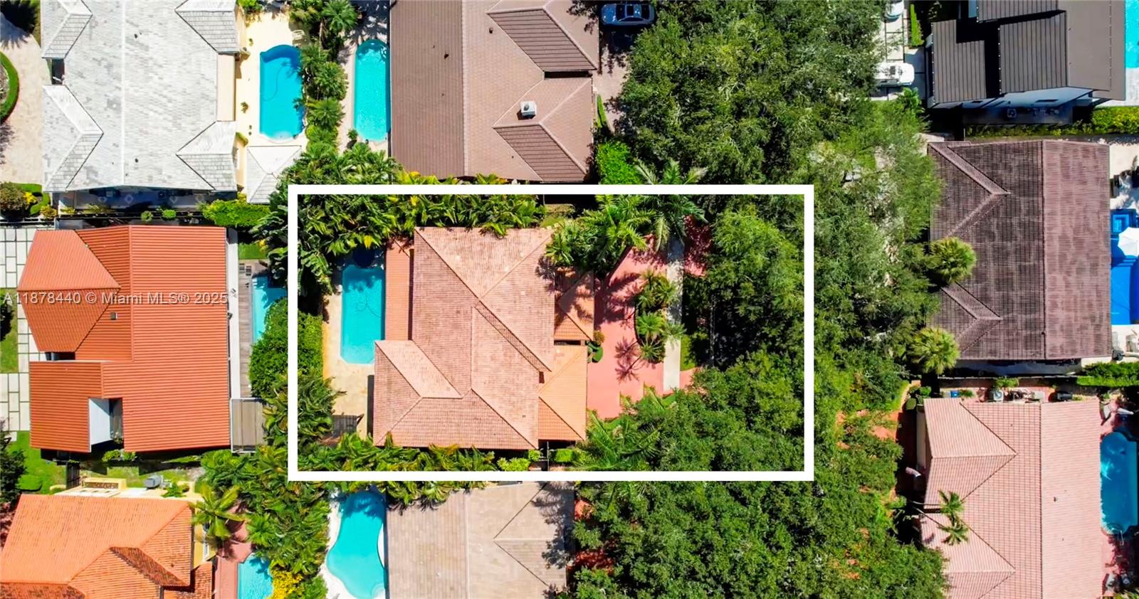 8311 NW 166th Ter Miami Lakes, FL 33016