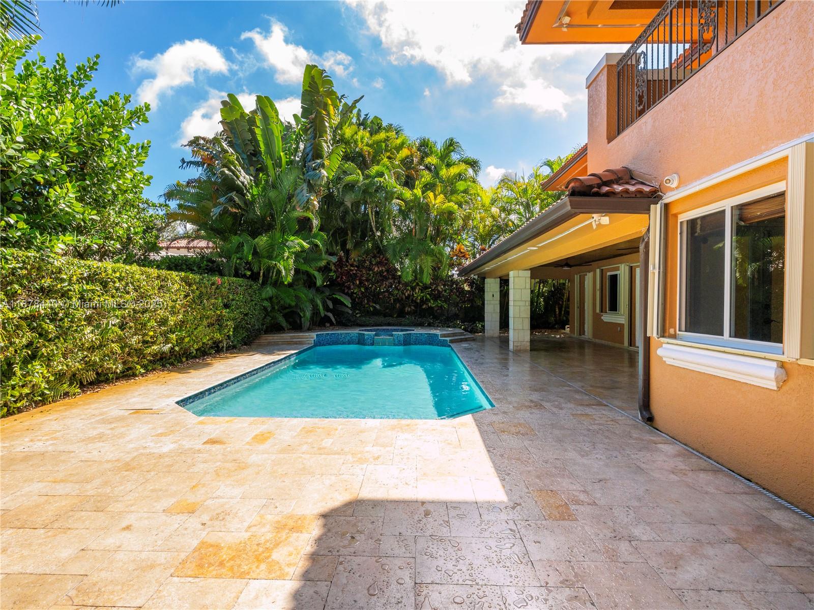 8311 NW 166th Ter Miami Lakes, FL 33016