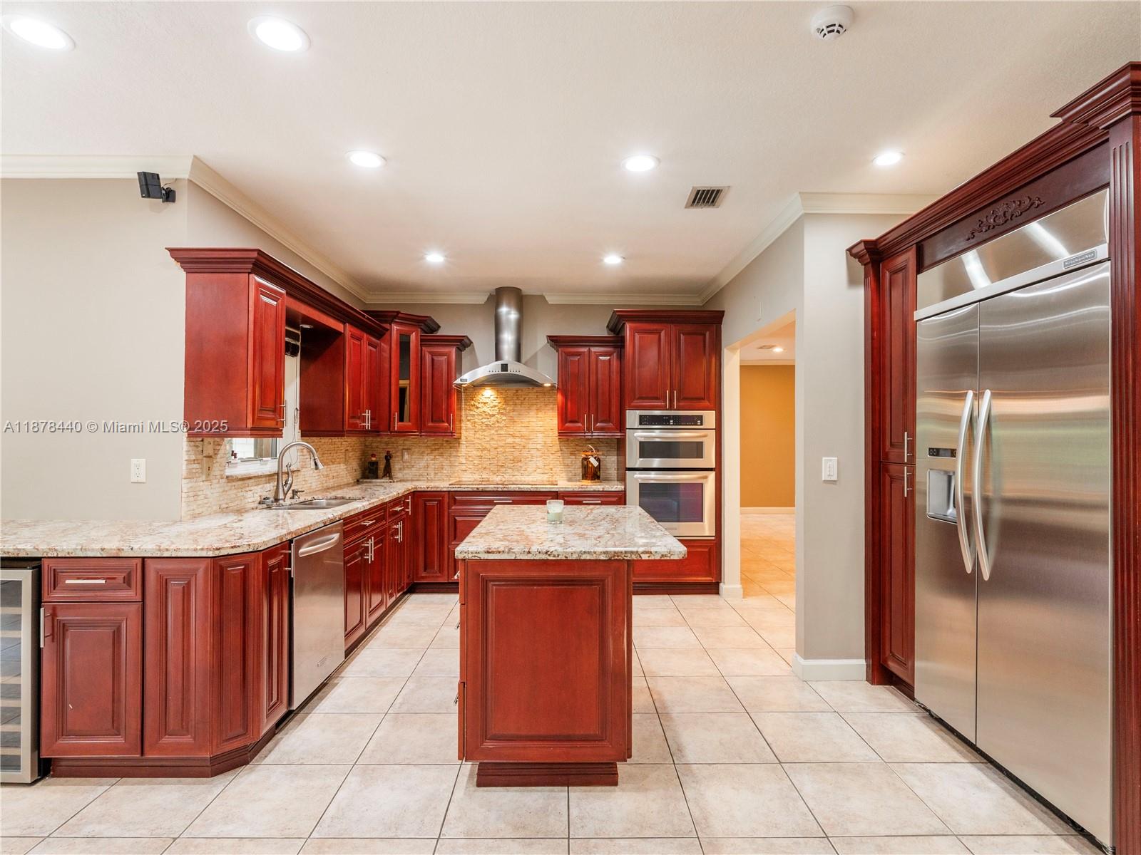 8311 NW 166th Ter Miami Lakes, FL 33016